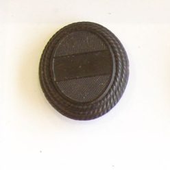 Sapkajelvény plastic, maro