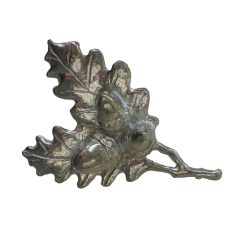 Hunter pin badge, oak acorn