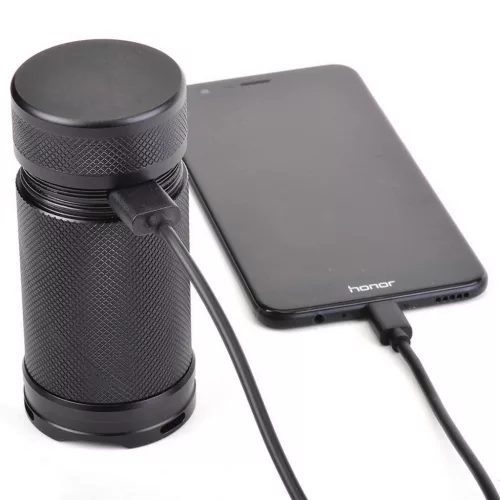 Nextorch Saint Torch 30 Taschenlampe