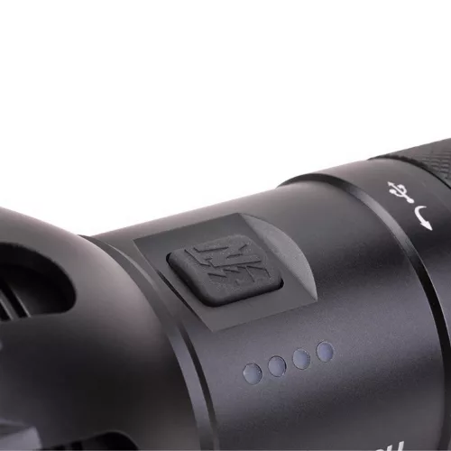 Nextorch Saint Torch 30 kézi lámpa